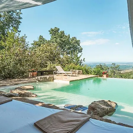 Stunning In With Wifi, 5 Bedrooms And Outdoor Swimming Pool 펜션 *