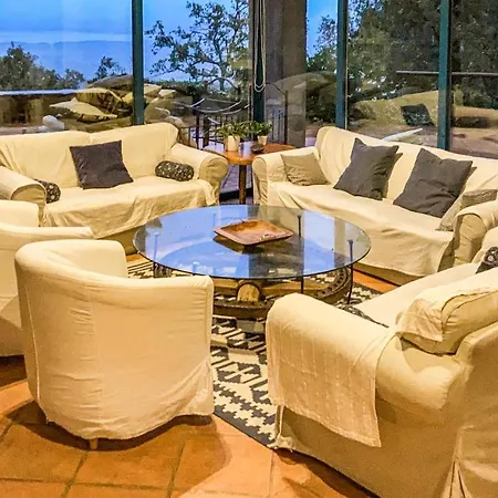 Stunning In With Wifi, 5 Bedrooms And Outdoor Swimming Pool * 칸델레다